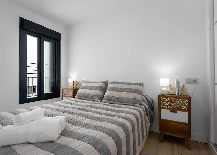 Penthouse Old Town Apartment *