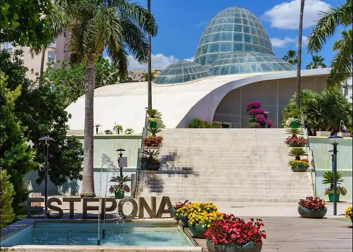 Penthouse Old Town شقة *