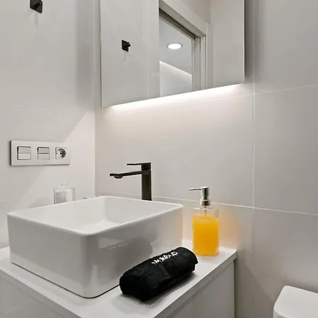 Penthouse Old Town 公寓 *